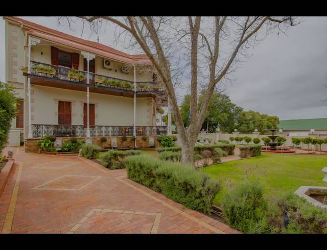 5 BEDROOM HOUSE FOR SALE IN MALMESBURY RURAL